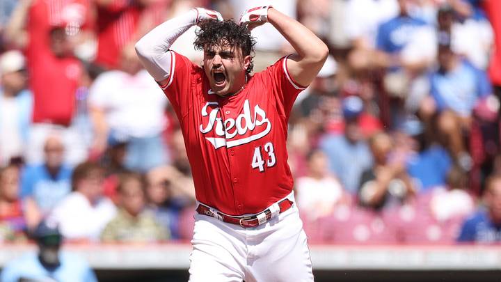 Toronto Blue Jays v Cincinnati Reds