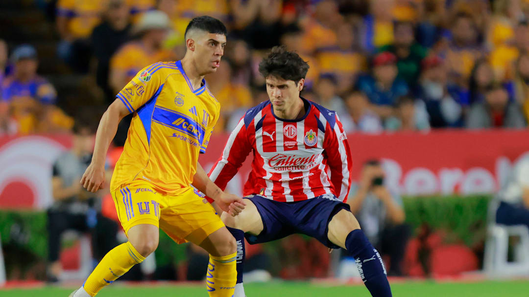 Las posibles alineaciones de Chivas vs Tigres UANL