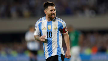 Três gols contra Bolívia colocaram Messi no topo da lista