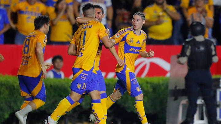 Tigres UANL v Leon - Torneo Apertura 2024 Liga MX Tigres UANL v Leon - Torneo Apertura 2024 Liga MX