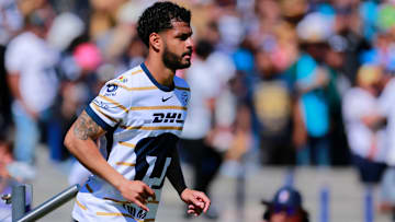 Santos dá detalhes sobre possível negociação com José Caicedo