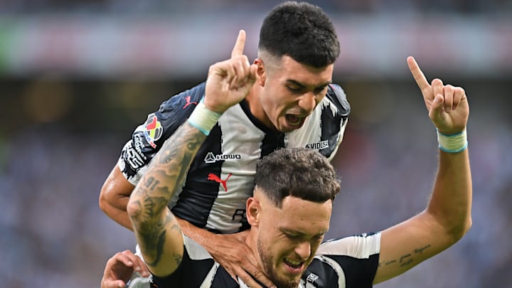 Lucas Ocampos marcó un doblete para darle el triunfo en casa a los Rayados de Monterrey