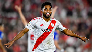 Com Borja, o River Plate visita e encara o Colo-Colo no Chile. 