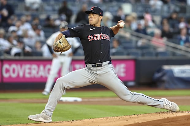 Joey Cantillo throws a pitch 