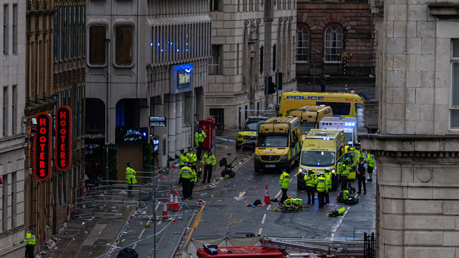 A Ford Galaxy was at the epicentre of the chaos which unfolded on Monday. | IMAGO/Propaganda Photo