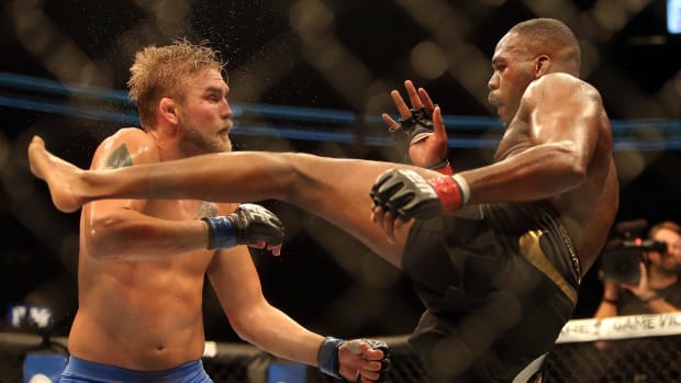 Why Jon Jones beats Tom Aspinall