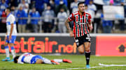 Luciano, atacante do São Paulo, autor de dois gols contra a Universidad Católica