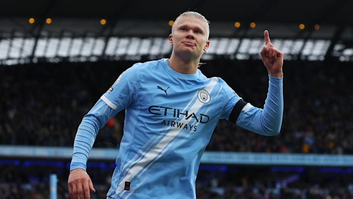 Erling Haaland évolue à Manchester City.