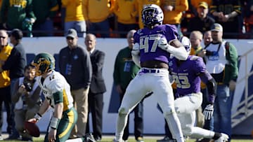 James Madison DL Darrious Carter (47) celebrates a sack against North Dakota State QB Easton Stick (12)