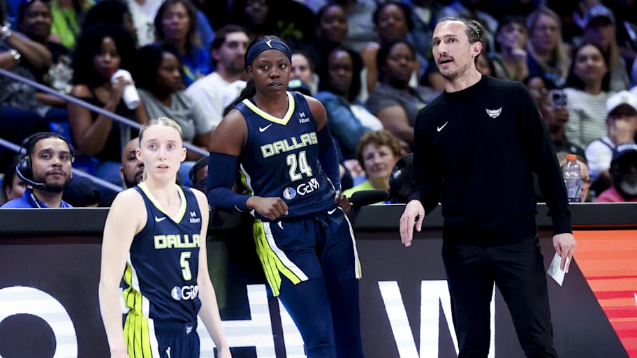 Chris Koclanes thinks the WNBA Rookie of the Year award should go to his star guard Paige Bueckers | Kevin Jairaj-Imagn Images