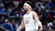 Mar 1, 2025; Dallas, Texas, USA;  Dallas Mavericks guard Klay Thompson (31) reacts against the Milwaukee Bucks during the second half at American Airlines Center. Mandatory Credit: Kevin Jairaj-Imagn Images