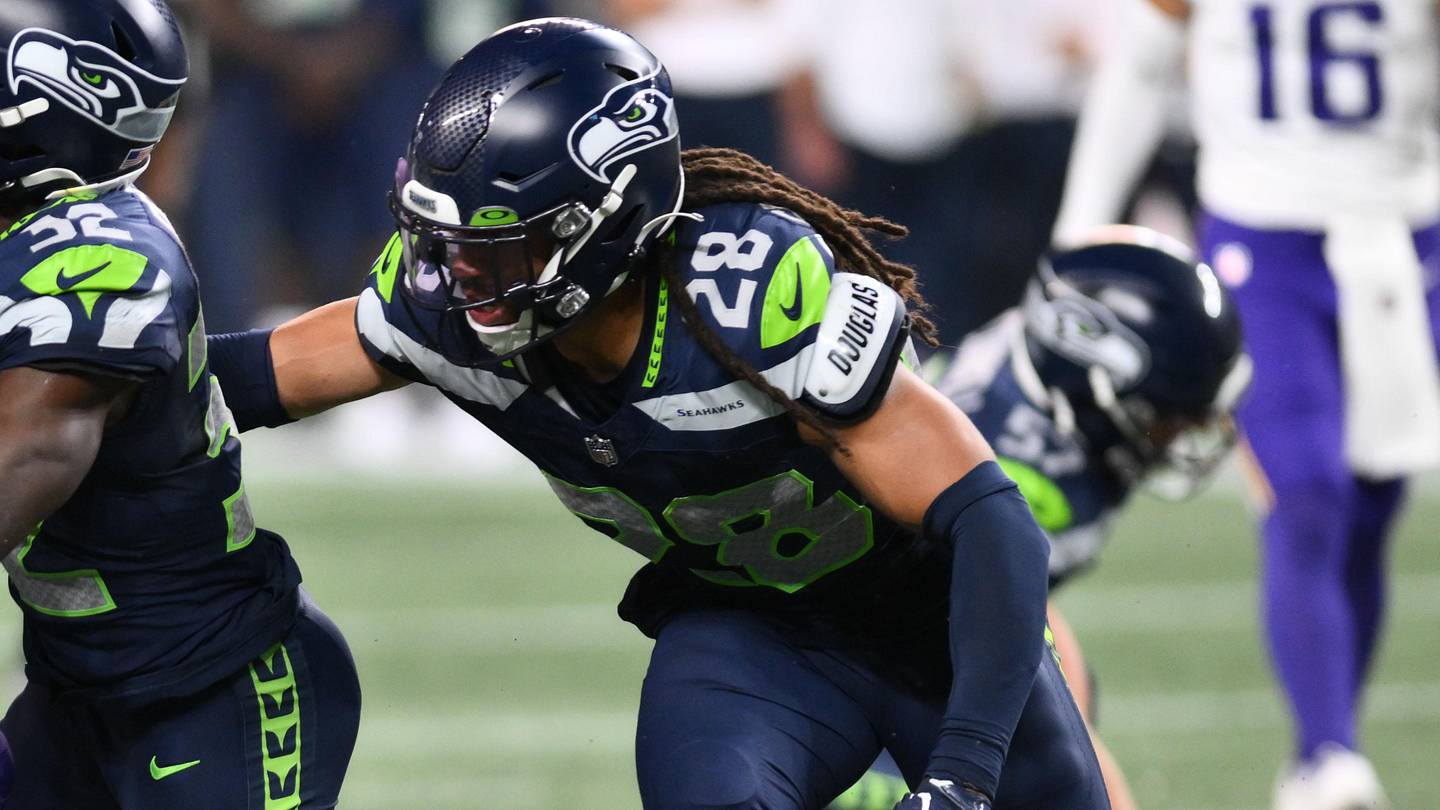 Seattle Seahawks 90-Man Roundup: Will Jonathan Sutherland Break Into Safety Rotation? - Vimarsana News
