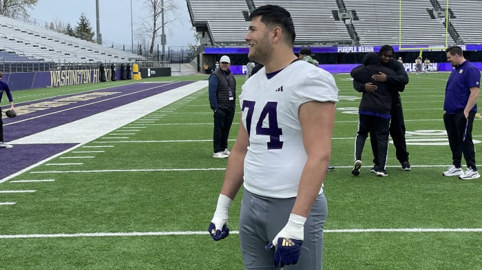 Drew Azzopardi is the only current UW offensive lineman who has started a game. 