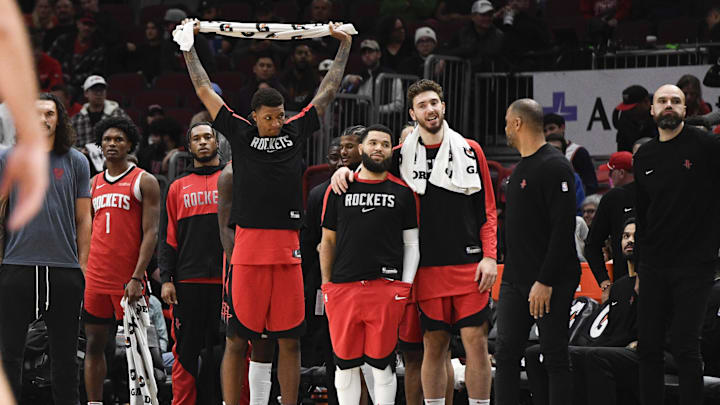 Nov 17, 2024; Chicago, Illinois, USA; Houston Rockets center Alperen Sengun (28), with towel and arms around guard Fred VanVleet (5) during the second half against the Chicago Bulls at United Center. Mandatory Credit: Matt Marton-Imagn Images Nov 17, 2024; Chicago, Illinois, USA; Houston Rockets center Alperen Sengun (28), with towel and arms around guard Fred VanVleet (5) during the second half against the Chicago Bulls at United Center. Mandatory Credit: Matt Marton-Imagn Images