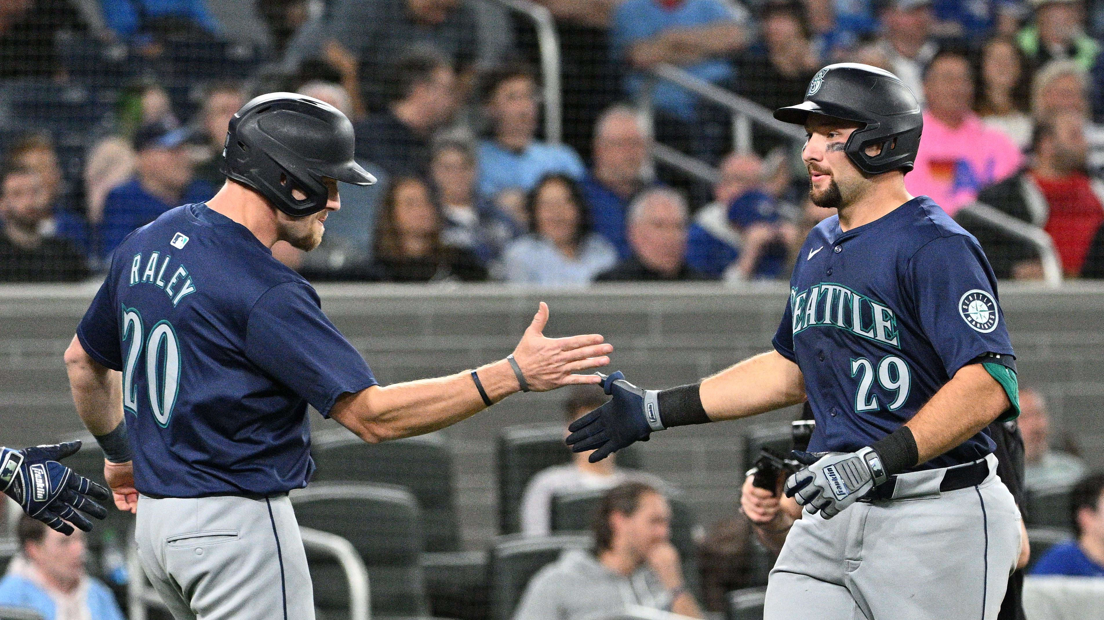 Seattle Mariners' Cal Raleigh Responds to Blue Jays Manager After ...