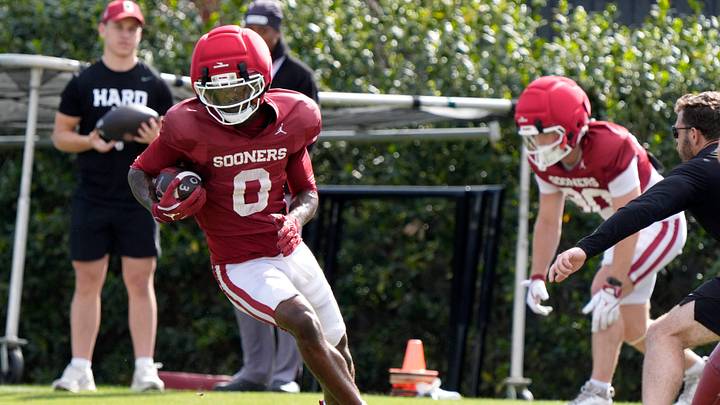 Oklahoma Wide Receiver Manny Choice 