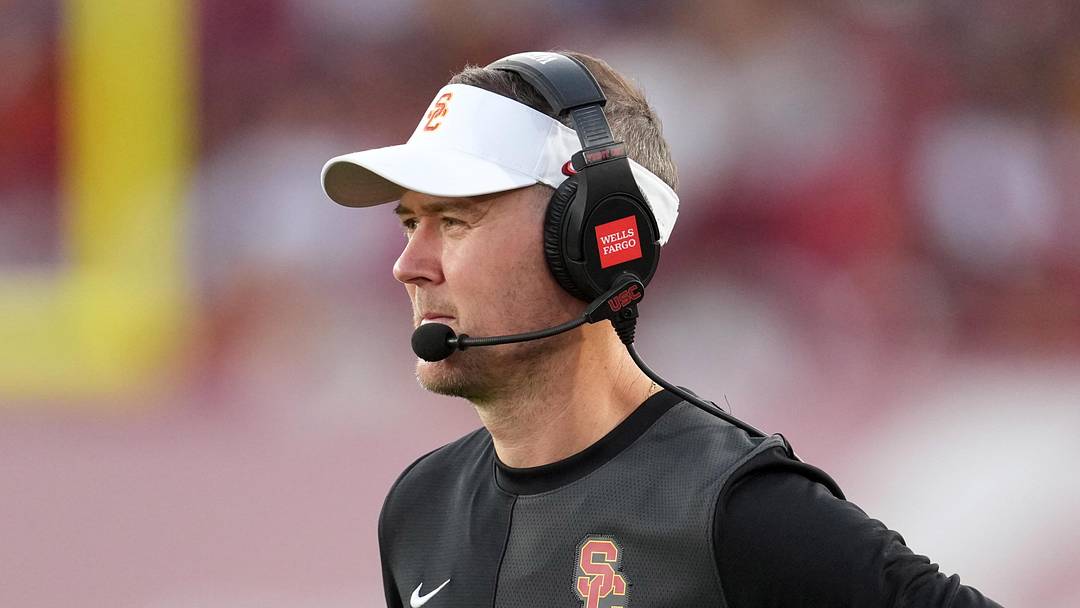 Aug 30, 2025; Los Angeles, California, USA; Southern California Trojans head coach Lincoln Riley watches from the sidelines against the Missouri State Bears in the first half at United Airlines Field at Los Angeles Memorial Coliseum. Mandatory Credit: Kirby Lee-Imagn Images Aug 30, 2025; Los Angeles, California, USA; Southern California Trojans head coach Lincoln Riley watches from the sidelines against the Missouri State Bears in the first half at United Airlines Field at Los Angeles Memorial Coliseum. Mandatory Credit: Kirby Lee-Imagn Images