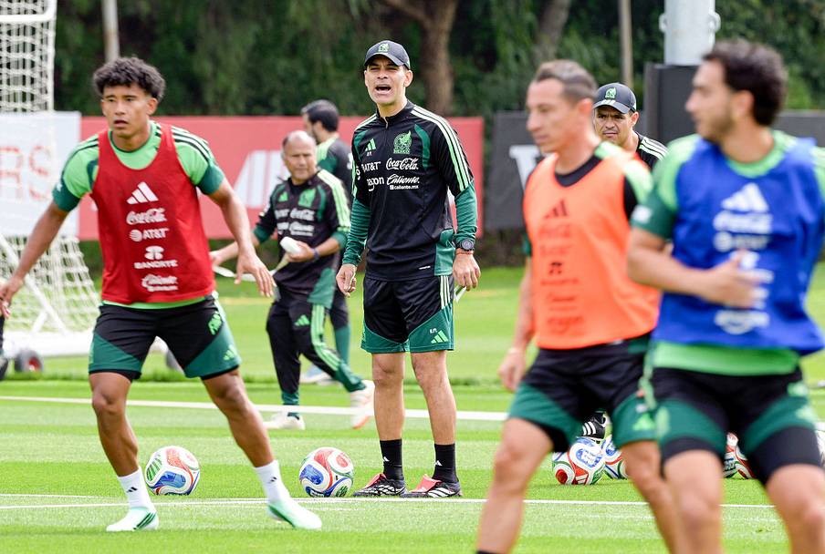Rafael Márquez during a training session. 