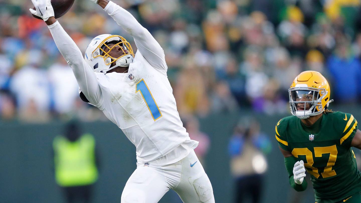 Chargers News: Erratic Wideout Haunted by Botched Rookie Season Catch for LA - Vimarsana News