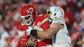 Los Angeles Chargers v Kansas City Chiefs
