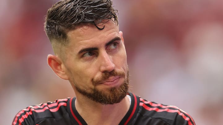 Jorginho é desfalque importante no meio de campo do Flamengo