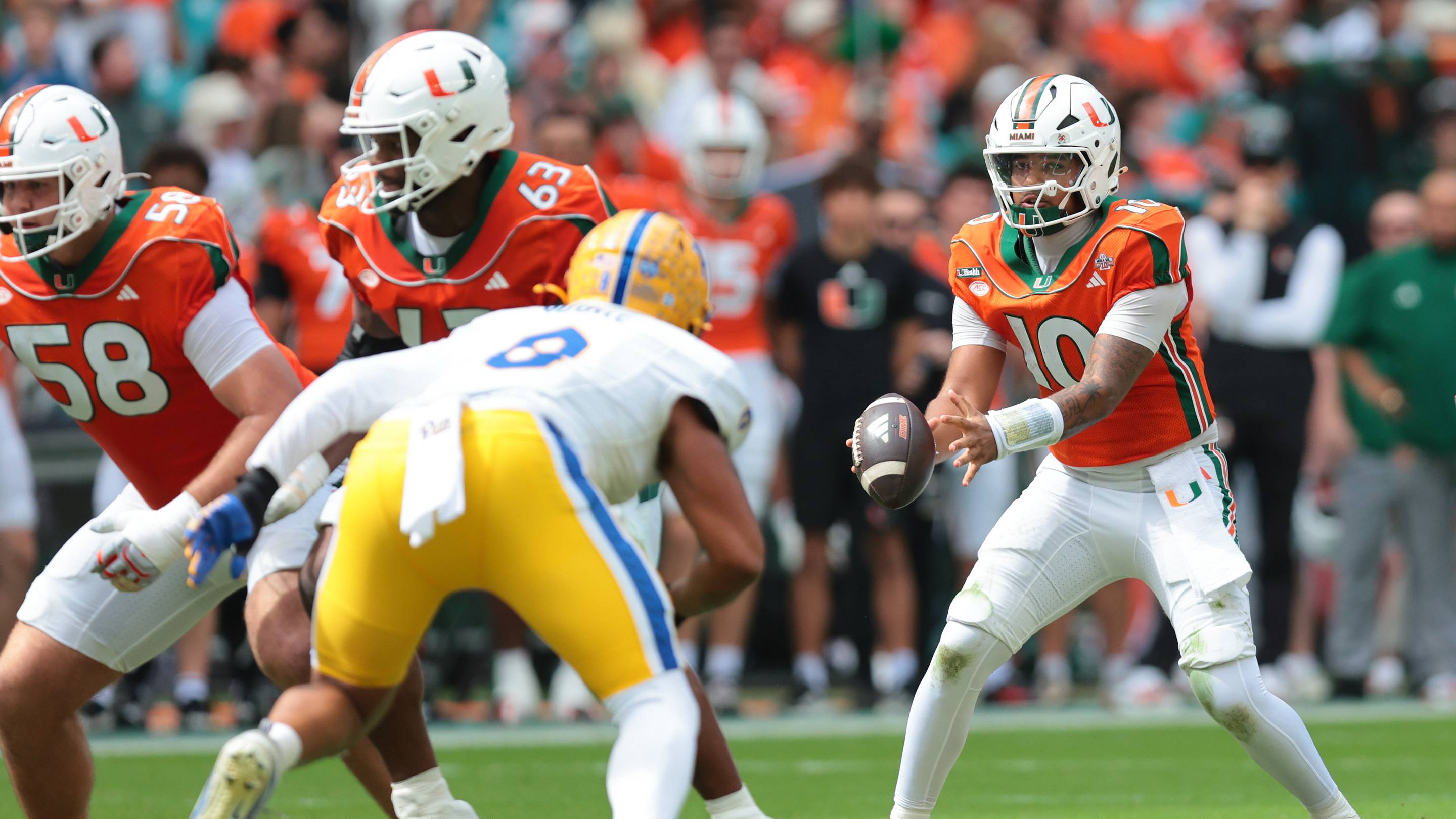 Darian Mensah Delivers Heisman-Worthy Performance Against Pitt