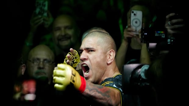 Jon Jones Clears Air on ‘Random’ Tom Aspinall Fight: ‘I’m Here for Legacy'