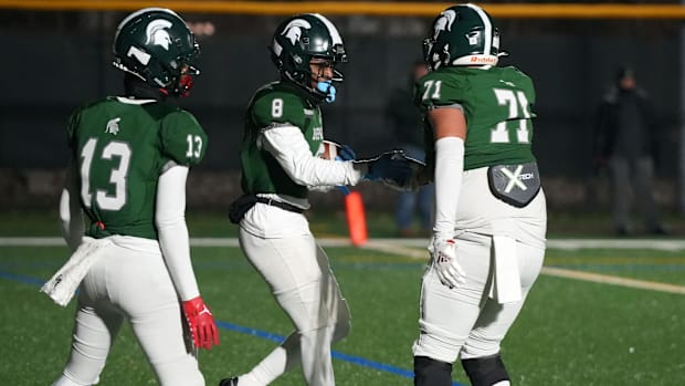 St. Joseph Academy at DePaul Catholic in a NJSIAA Non-Public B football semifinal on Friday, November 18, 2022. DP #8 De'zie 