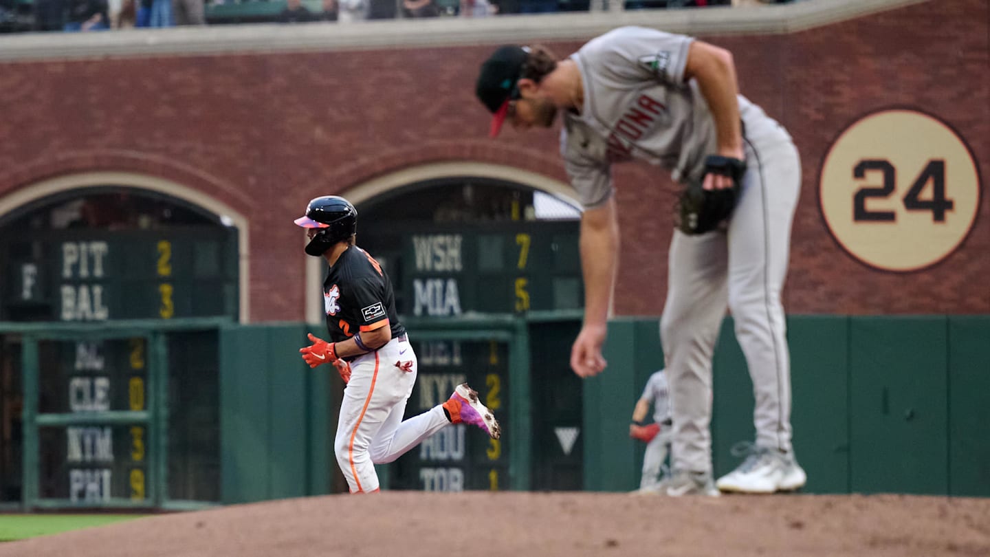 Diamondbacks, Reds Lose Ground in NL Wild Card Race
