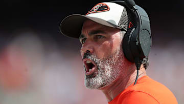Browns coach Kevin Stefanski reacts to a play during the first half of a game against the New York Giants.