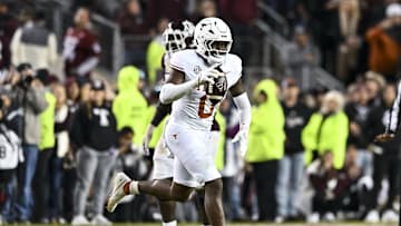  Texas Longhorns linebacker Anthony Hill Jr. Mandatory Credit: Maria Lysaker-Imagn Images 
