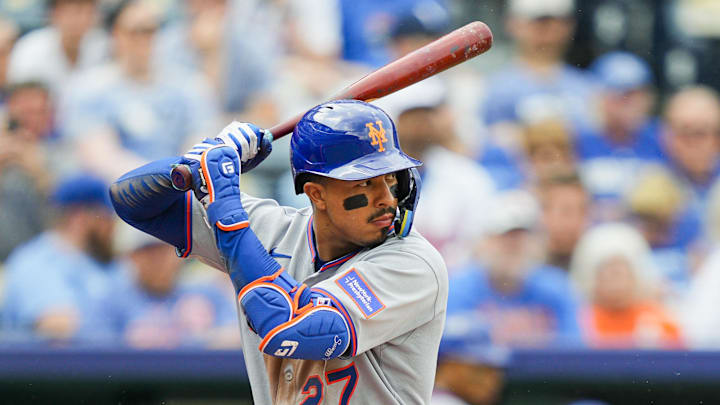 Jul 13, 2025; Kansas City, Missouri, USA; New York Mets designated hitter Mark Vientos (27) bats during the fifth inning against the Kansas City Royals at Kauffman Stadium. Mandatory Credit: Jay Biggerstaff-Imagn Images