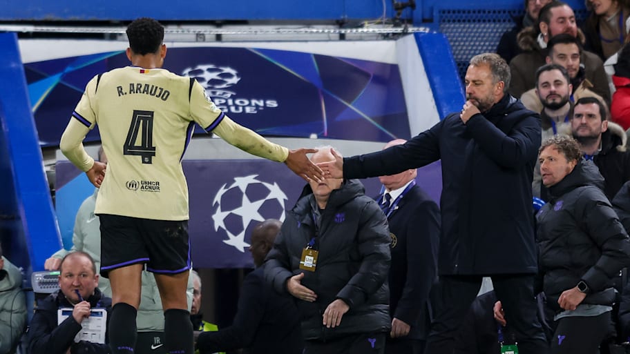 Ronald Araujo and Hansi Flick.