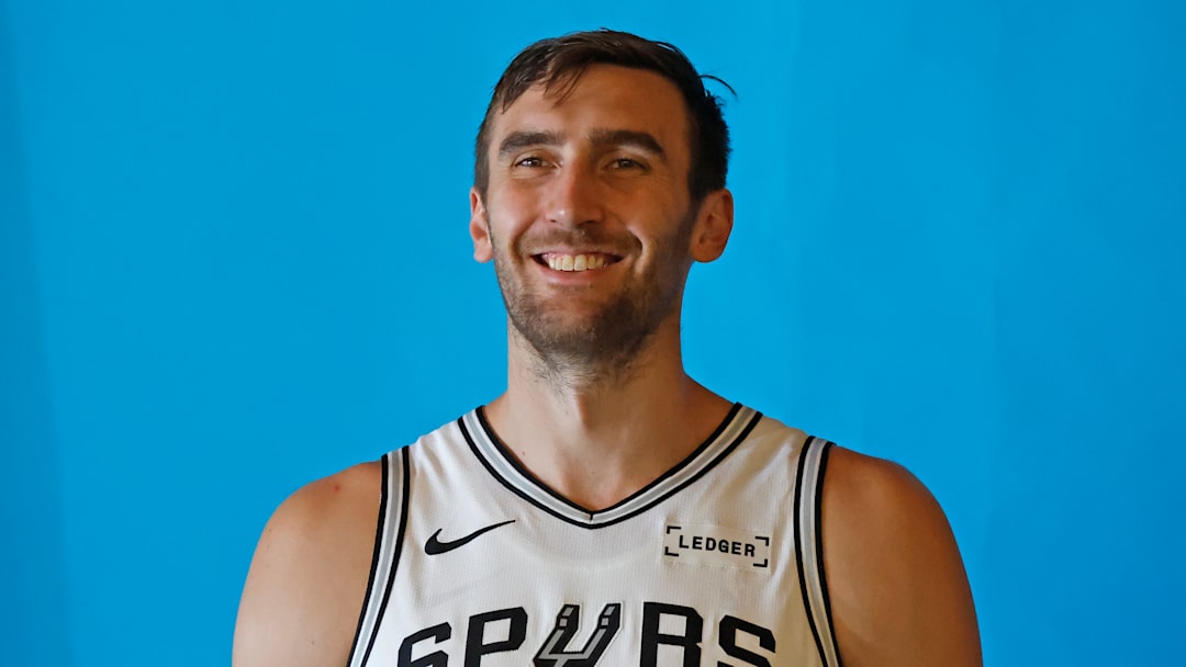San Antonio Spurs, Luke Kornet, Victor Wembanyama, Guangzhou Loong-Lions