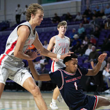 Brandon Bass Jr. narrowed his top schools list to three where he will choose between Florida State, LSU, and Purdue