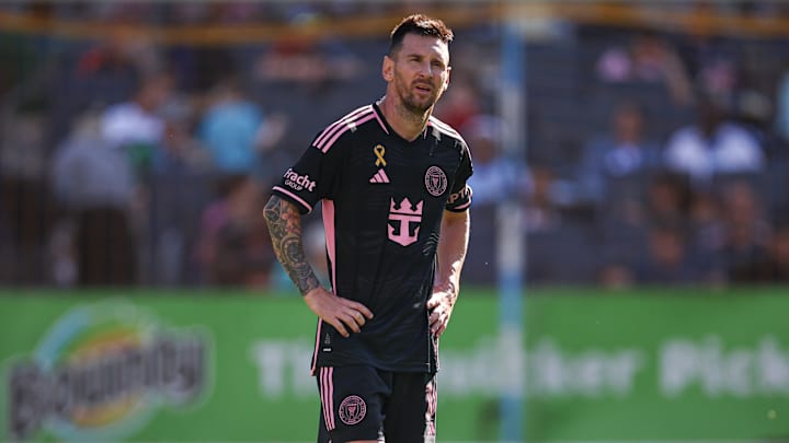 Messi Honored at Inter Miami with Exclusive Pink Jersey