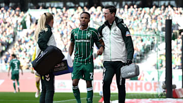 Felix Agu musste gegen den FC St. Pauli verletzt ausgewechselt werden