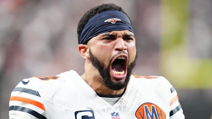 Sep 28, 2025; Paradise, Nevada, USA; Chicago Bears quarterback Caleb Williams (18) celebrates after the game against the Las Vegas Raiders at Allegiant Stadium. Mandatory Credit: Stephen R. Sylvanie-Imagn Images Sep 28, 2025; Paradise, Nevada, USA; Chicago Bears quarterback Caleb Williams (18) celebrates after the game against the Las Vegas Raiders at Allegiant Stadium. Mandatory Credit: Stephen R. Sylvanie-Imagn Images