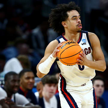 Gonzaga Bulldogs guard Ryan Nembhard (0) looks to pass in the second half of a first round men’s NCAA Tournament game against the Georgia Bulldogs at Intrust Bank Arena