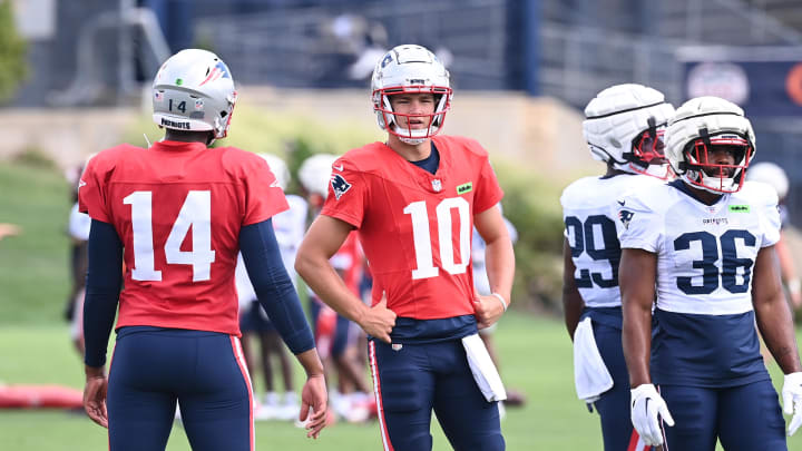 Aug 03, 2024; Foxborough, MA, USA; New England Patriots quarterback Drake Maye (10) waits for the start of a drill during training camp at Gillette Stadium. Mandatory Credit: Eric Canha-USA TODAY Sports