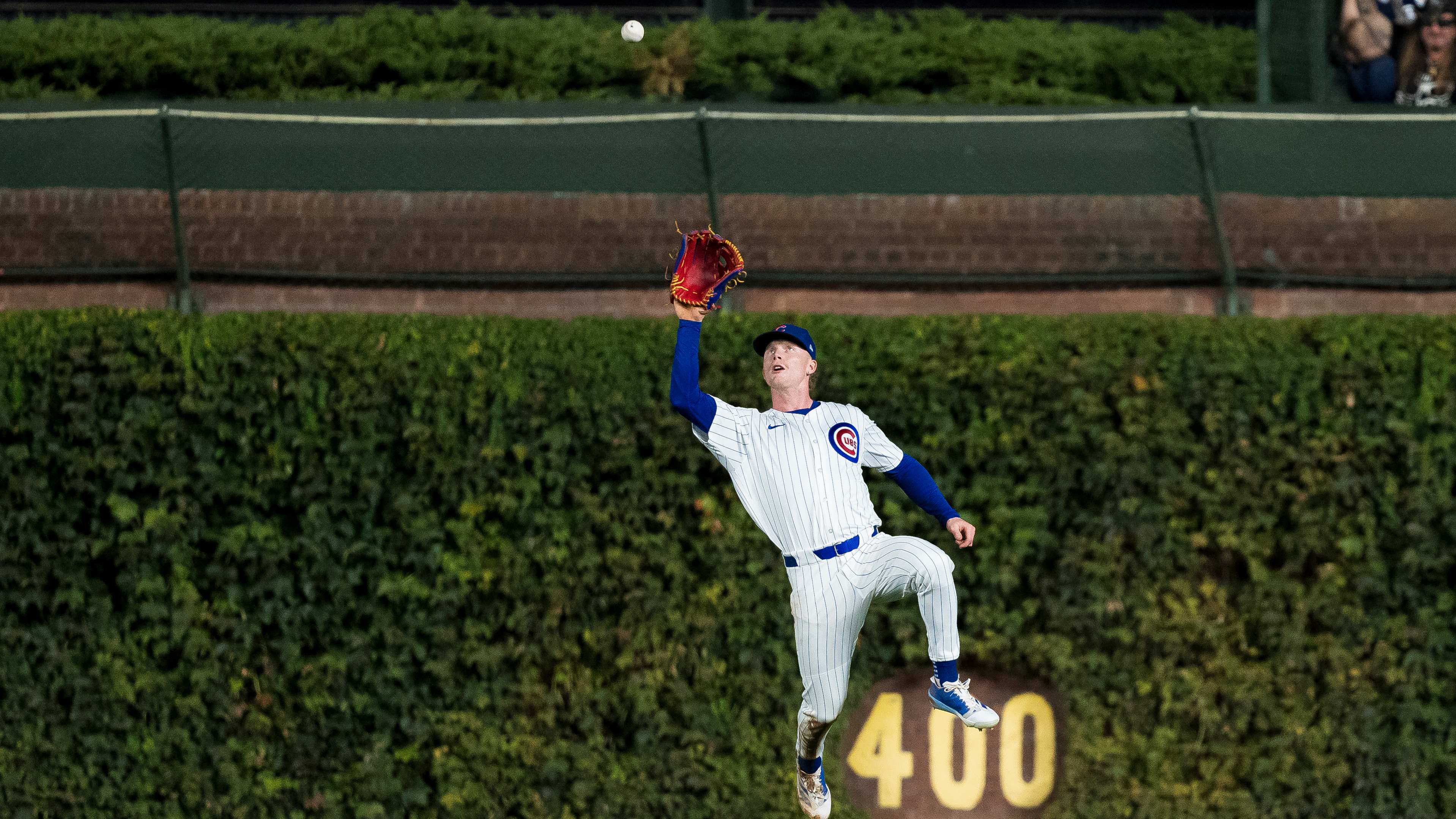 3 Chicago Cubs Gold Glove candidates for the 2024 season