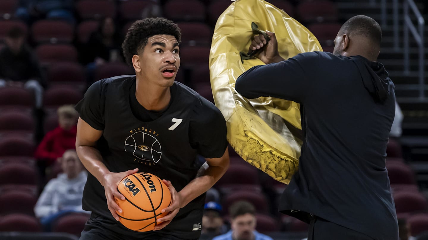 Mizzou Center Trent Burns Undergoes Surgery, Faces 6-12 Weeks Out