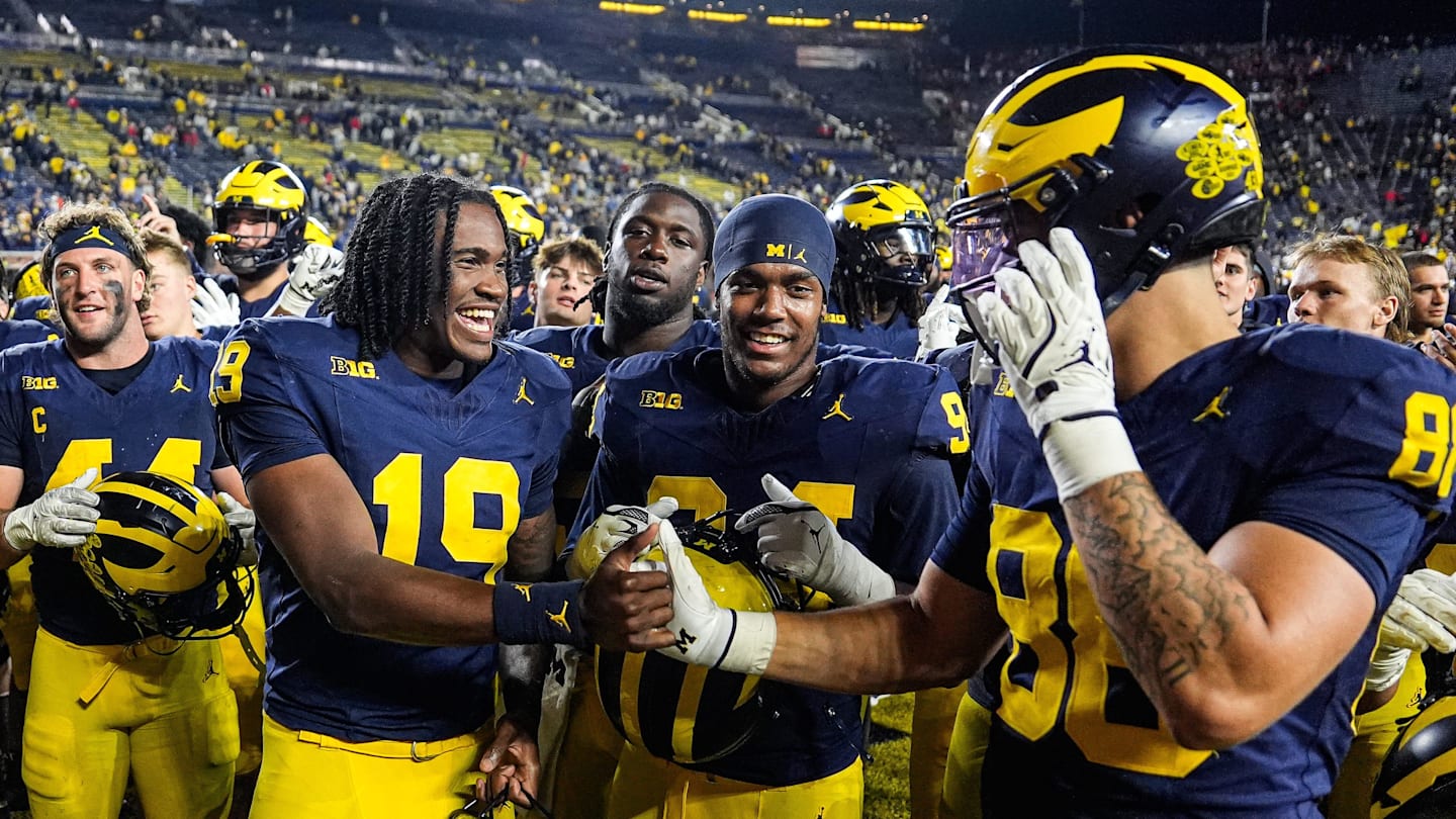 No. 18 Oklahoma Defeats No. 15 Michigan 24-13 in Top-25 Clash