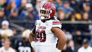 South Carolina Gamecocks defensive tackle T.J. Sanders (90)