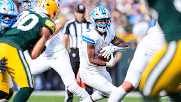 Detroit Lions running back David Montgomery (5) runs against Green Bay Packers during the first half at Lambeau Field in Green Bay, Wis., on Sunday, September 7, 2025.