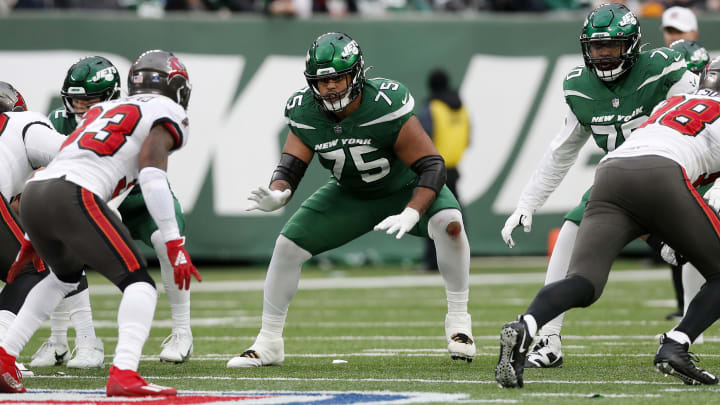 Jets rookie Alijah Vera-Tucker is quickly putting it all together