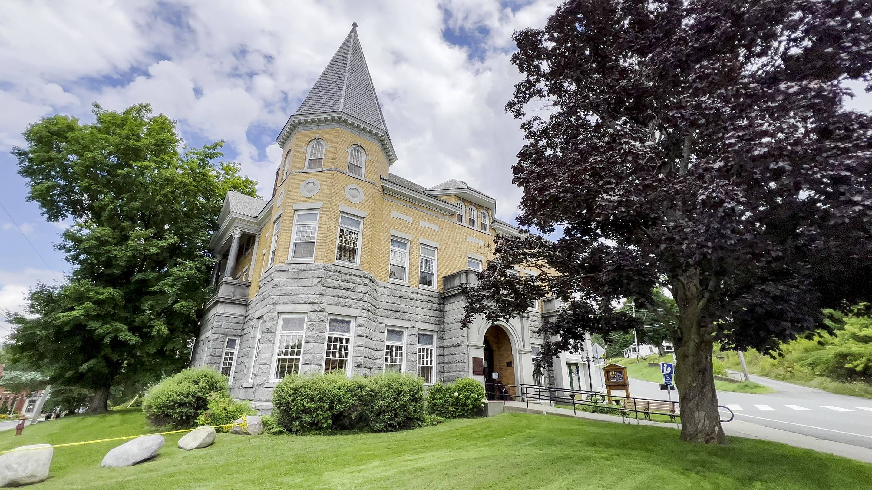 The U.S.-Canada Border Runs Directly Through This Library