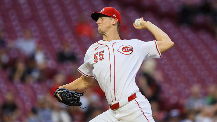 Sep 17, 2024; Cincinnati, Ohio, USA; Cincinnati Reds starting pitcher Brandon Williamson (55) pitches against the Atlanta Braves in the first inning at Great American Ball Park. Mandatory Credit: Katie Stratman-Imagn Images