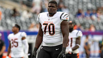 Aug 21, 2022; East Rutherford, New Jersey, USA; Cincinnati Bengals guard D'Ante Smith (70) prior to