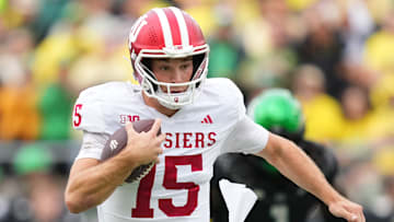 Indiana Hoosiers QB Fernando Mendoza